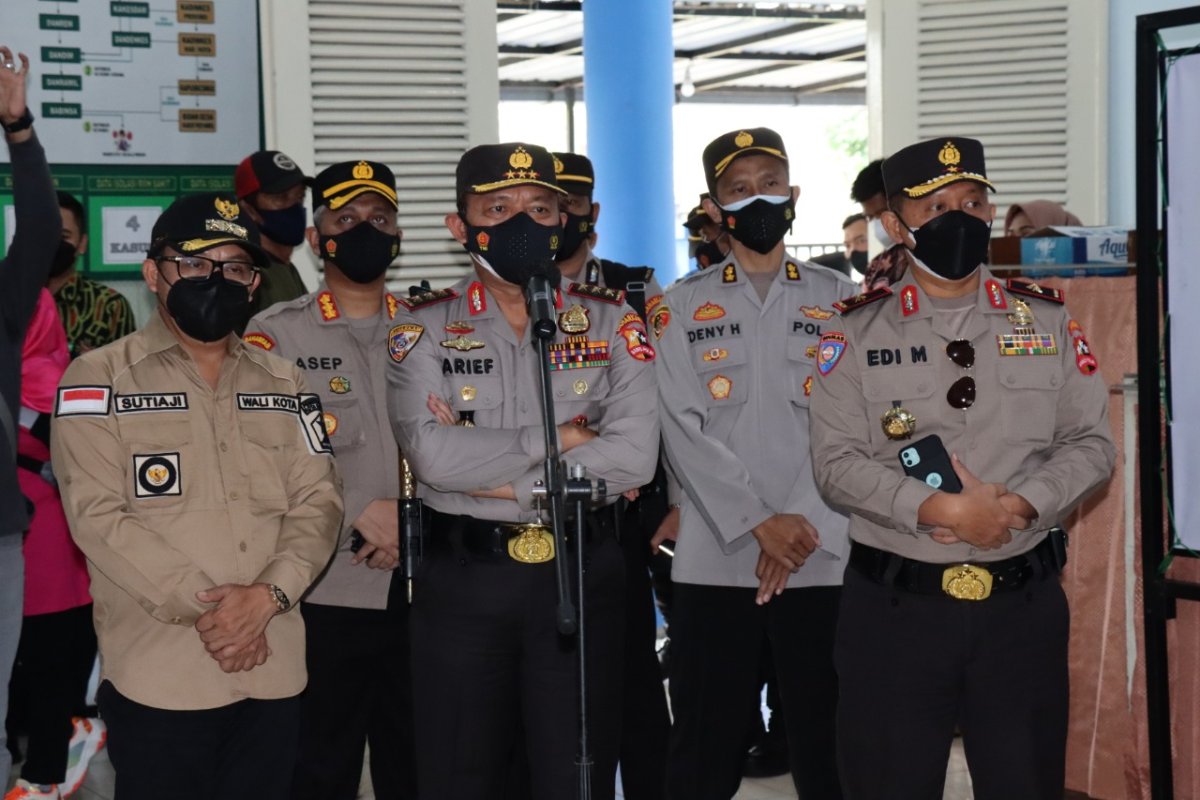 Tinjau Prokes, Kabaharkam Polri Didampingi Wakapolresta Malang Kota