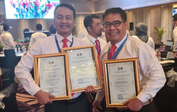 Sat Resnarkoba Polres Batu, Terima Reward Katagori Jumlah BB Hasil Ungkap Kasus