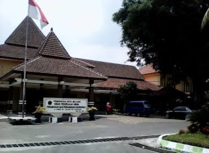 Musim Penghujan, DPUPRPKP Kota Malang Upayakan Lakukan Pembersihan Sampah di Drainase