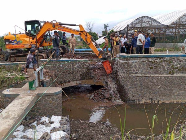 Antisipasi Banjir, DPUPR Pemkot Batu Gercep Lakukan Pembangunan Dam di Kali Paron Desa Bumiaji