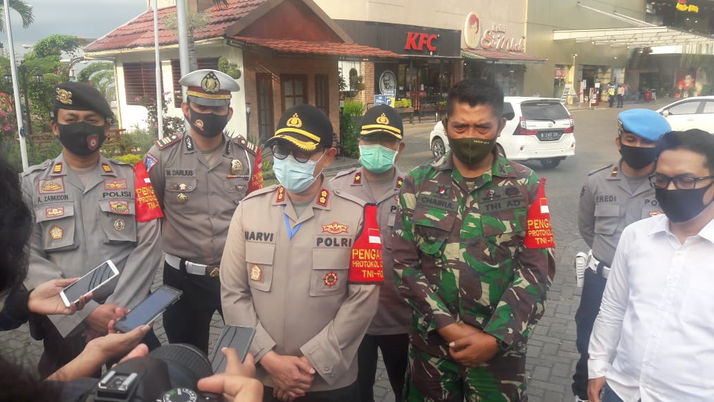 Polres Batu Bagikan Ribuan Masker Gratis Kepada Masyarakat