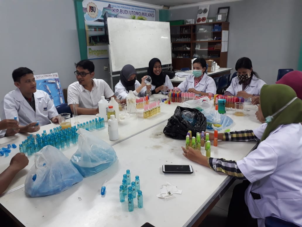 Menginspirasi, Lawan Covid dengan Sebar HS dan Edukasi Prokes