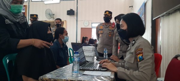 Kapolresta Malang Kota, Tinjau Pelaksanaan Vaksinasi di Lapas Perempuan Kelas ll A