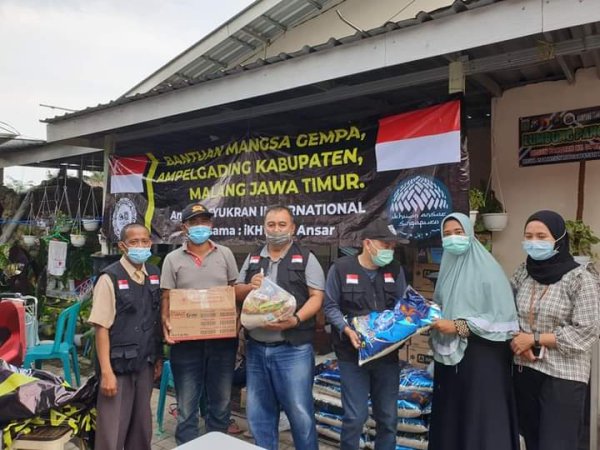 Solidaritas Korban Gempa Tinggi, Bantuan Luar Negeri Datang