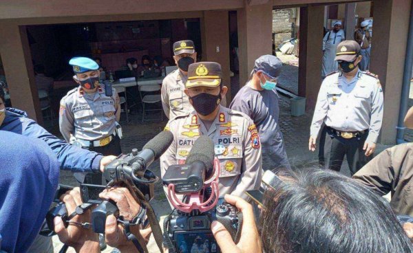 Dukung Pemerintah Capai Herd Immunity, Polres Batu Gelar Vaksinasi di Ponpes Anwarut Tawfiq