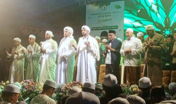Berlangsung Sukses, Perumdam Among Tirto Kota Batu Gelar Sholawat Bersama Majelis Ta’lim Wal Maulid Ar-Ridwan