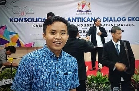 Fahmi, Santri Millenial dan Konglomerat Muda, Suka Menolong Sesama