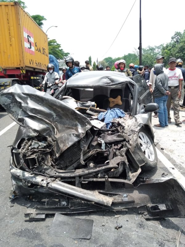 Tabrakan Beruntun di Jalan Raya Purwodadi, Satu Orang Tewas