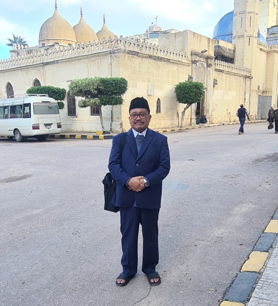 Kunjungi Makam Para Alim Allama di Mesir