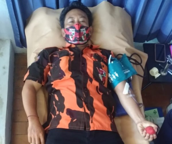 Ajak Peduli Sesama, PAC PP Lowokwaru, PMI, dan LPMK Dinoyo Gelar Donor Darah
