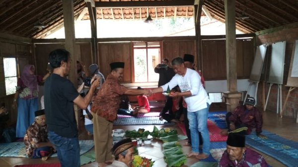Gairahkan Spirit Penghidupan Petani, Warung Pendopo Kembang Kopi Wagir Selamatan