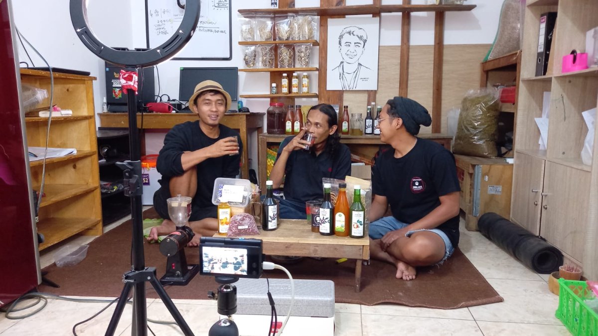 Halau Covid, Founder Jelajah Kampung Paparkan tentang Imunitas Berbasis Kearifan Lokal