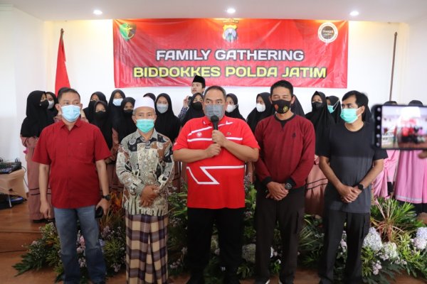Biddokkes Polda Jatim, Gelar Family Gathering dan Santunan Anak Yatim