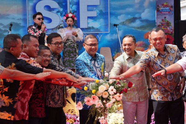 Batu Art Flower Carnival 2024: Padukan Seni, Budaya, dan Keindahan Bunga Kota Batu