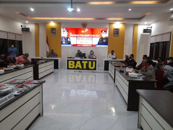 Alami Penurunan Gangguan Kamtibmas, Kapolres Batu Gelar Press Release Akhir Tahun 2021