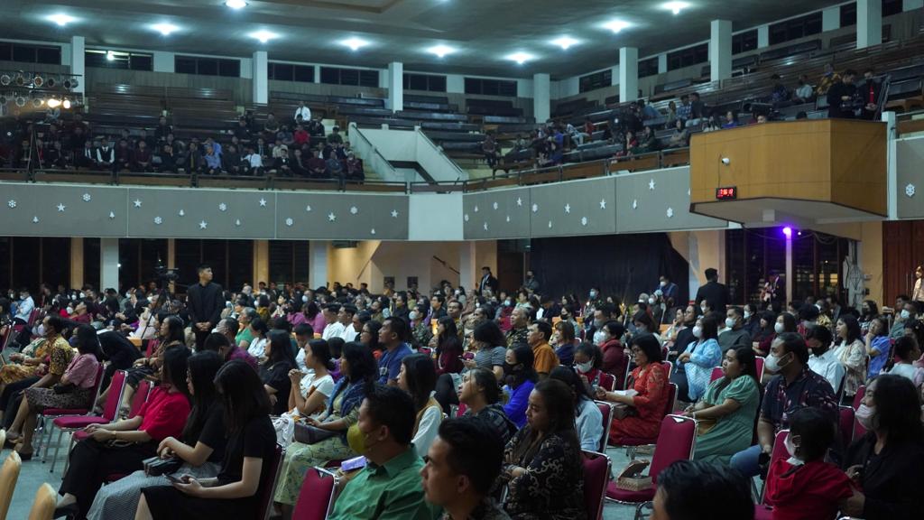 Usung Tema “The Miracle Of Christmas”, SAB Alkitab Batu Gelar Perayaan Natal