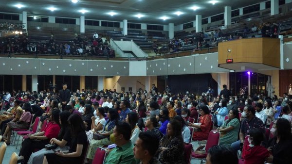 Usung Tema “The Miracle Of Christmas”, SAB Alkitab Batu Gelar Perayaan Natal