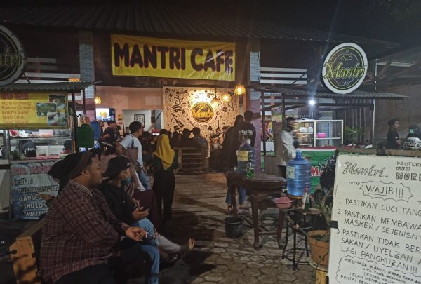 Ngopi Sehat Kuat di Tengah Pandemi di Cafe Mantri Pakis
