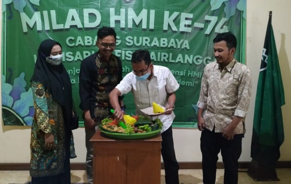 Tumpeng dan 7 Lauk di Milad ke-74 HMI FISIP Airlangga, Ini Maknanya