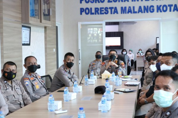 Komunikasi Virtual, Bentuk Kepedulian Kapolresta Malang Kota Kepada Anggota yang Terpapar Covid-19