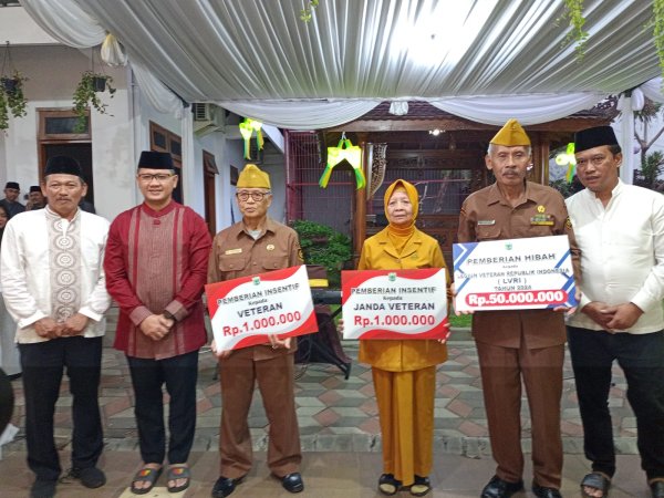 Momen Ramadan 1445 H Pj. Wali Kota Batu Aries Ajak Bukber LVRI, Berikan Insentif Senilai Rp 1 Juta dan Hibah Rp 50 Juta