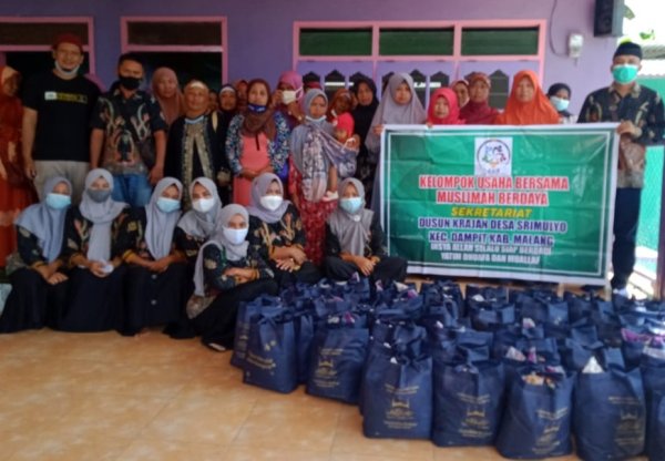Ringankan Beban Mualaf Korban Gempa, KUB dan MCI Donasi ke Srimulyo Dampit