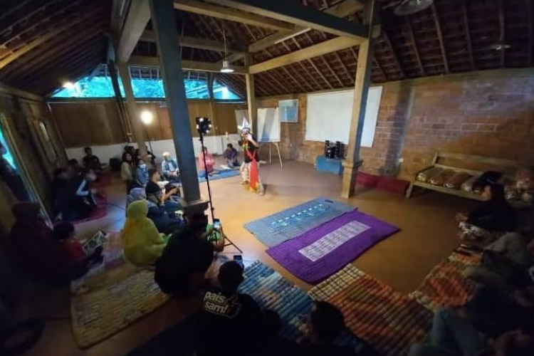 Uri-uri Budaya Jawa, Begini yang Dilakukan Owner Pendopo Kembangkopi Wagir