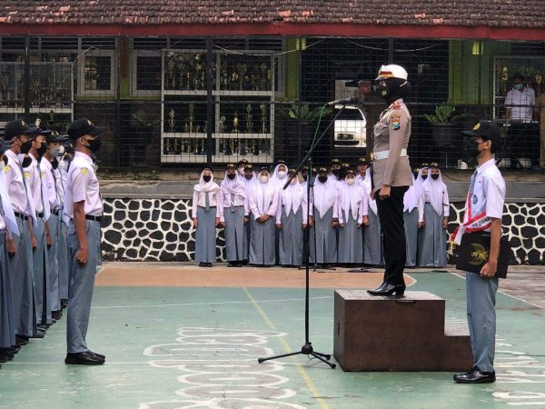 Sambut HUT Polwan ke-74, Polres Batu Gelar Polwan Goes To School