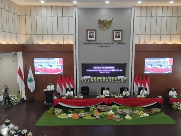 DPRD Kota Batu Gelar Rapat Paripurna Peringati Hari Jadi Kota Batu ke-24, Usung Tema Satukan Niat, Bangkitkan Semangat Mbatu SAE