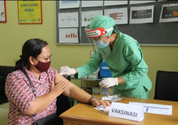 Tagana Beri Sokongan, Vaksinasi di Kecamatan Turen Berjalan Sukses