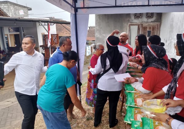 Polres Batu Melalui Satreskrim Gelar Pangan Murah Dekatkan Diri dengan Masyarakat, Sambut HUT RI ke-80