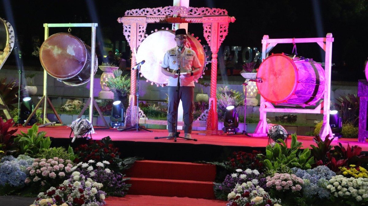 Malam Idul Fitri 1445 Hijriah, Pj. Wali Kota Batu Aries: Beramal dan Berbagai Bersama