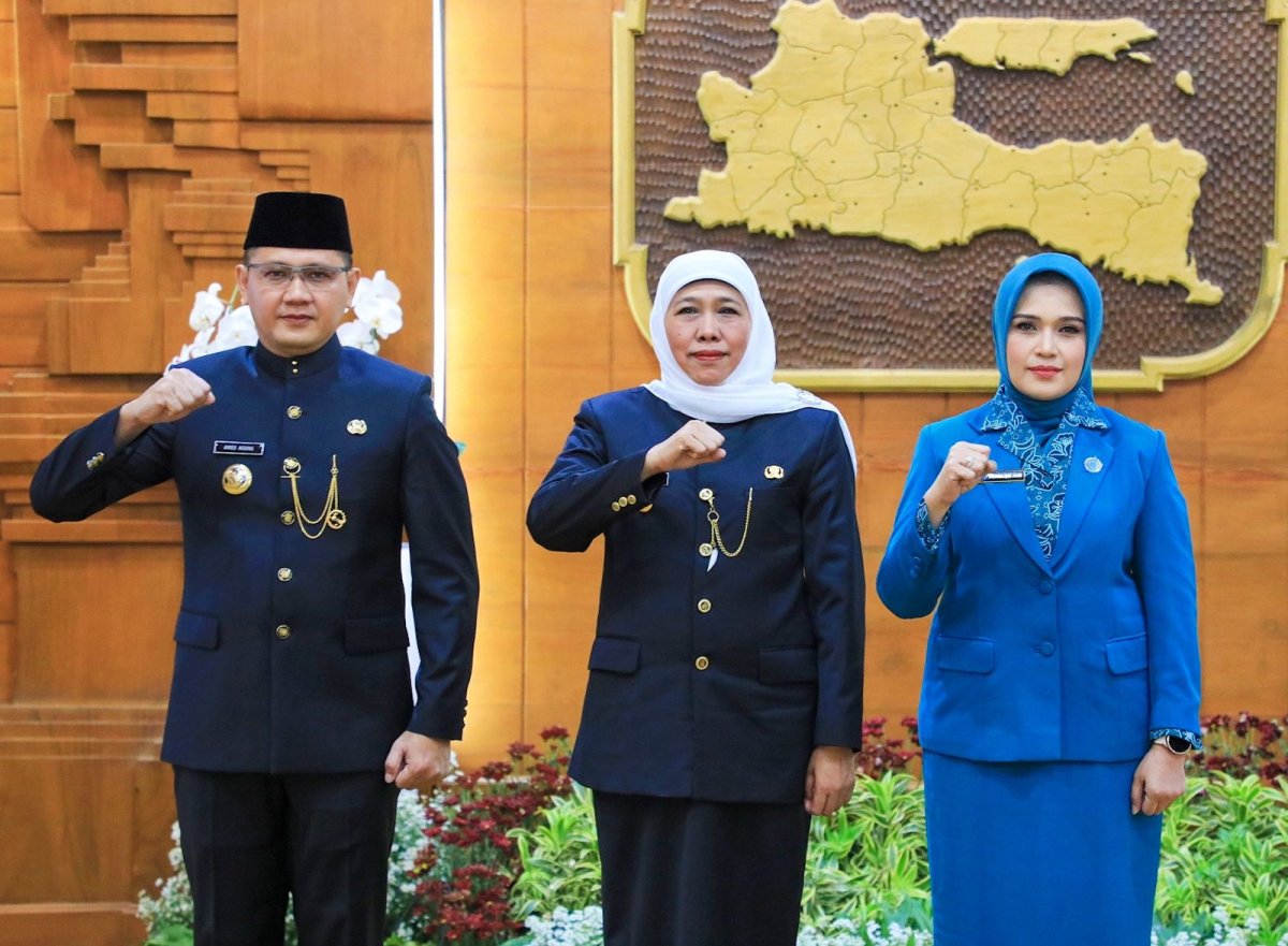 Gubernur Jatim Serahkan SK Perpanjangan Masa Jabatan Pj. Wali Kota Batu, Dr. Aries Agung Paewai: Terus Akan Kita Kawal Program Strategis Daerah dan Nasional