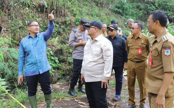 Tanggapi Laporan Masyarakat, Pj. Wali Batu, Aries Tinjau Langsung Dampak dari Tambang Ilegal di Desa Giripurno