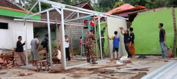 LPBI dan NU Care LAZISNU Bangun Huntara, Bantu Korban Gempa Rayakan Lebaran