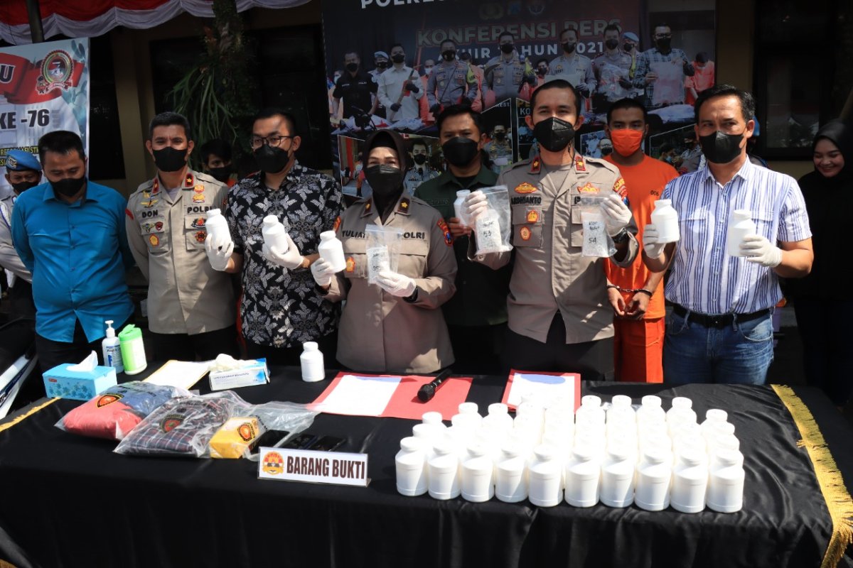 Satreskrim Polsek Blimbing Polresta Malang Kota, Gagalkan Peredaran Puluhan Ribu Pil Koplo