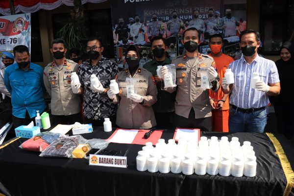Satreskrim Polsek Blimbing Polresta Malang Kota, Gagalkan Peredaran Puluhan Ribu Pil Koplo