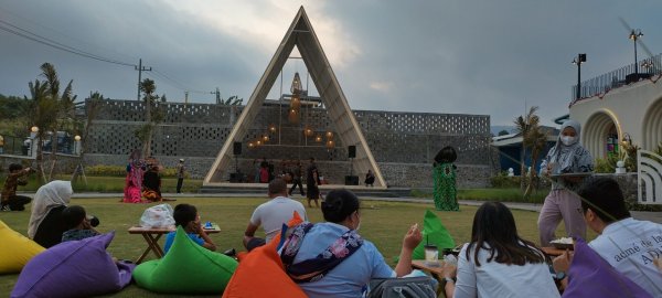 Kipa Ilakes, Moment HUT RI ke-78, Paolo Fest Hadirkan Kesenian Tradisional Kuda Lumping Turonggo Madyo dan Live Music Serta Dj