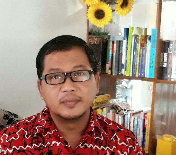 Pengibaran Bendera Putih Kala PPKM, Riyanto: Kita Punya Gotong-royong