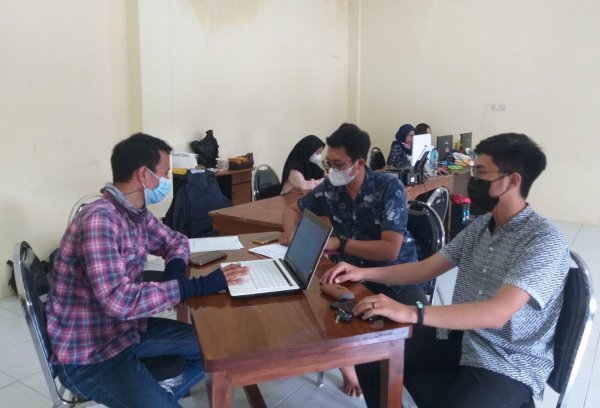 Bumdes Mayangsari, Bantu Perizinan Usaha Secara Online