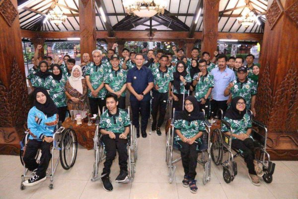 Pj. Wali Kota Batu Aries Berangkatkan 15 Atlet NPCI Kota Batu, Berlaga di Pekan Paralimpik Provinsi Jatim