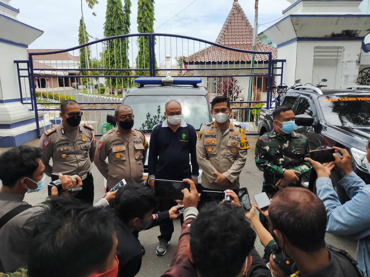 Mobil Vaksin Presisi Polres Sampang, Siap Layani Masyarakat Kota Sampai Pelosok Desa