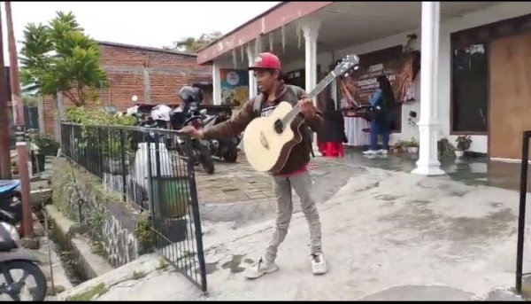 Eko Pramono Penyandang Disabilitas Asal Kota Batu Ciptakan Lima Lagu Sendiri, Terinspirasi Saat Mengamen