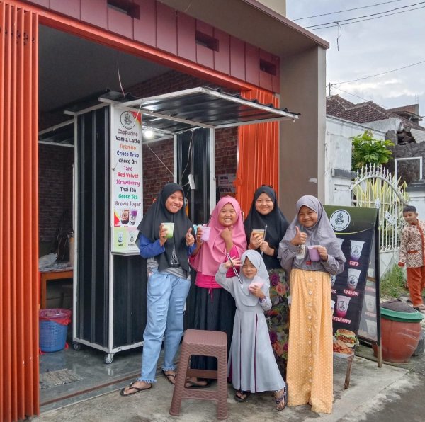 You Me Forever Boba, Kedai Minuman Kekinian Digandrungi Millenial Ada di Kota Batu