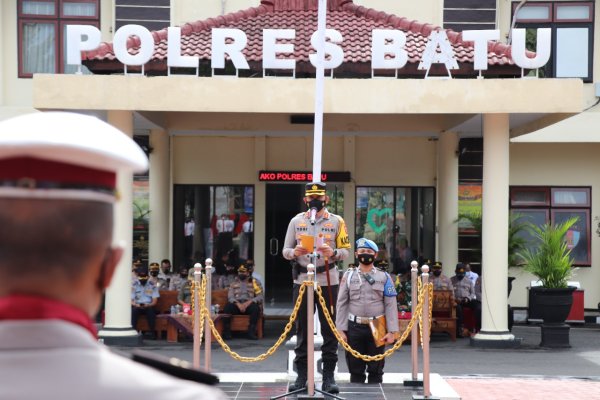 Kapolres Batu Pimpin Apel Gelar Pasukan Operasi Zebra Semeru 2021