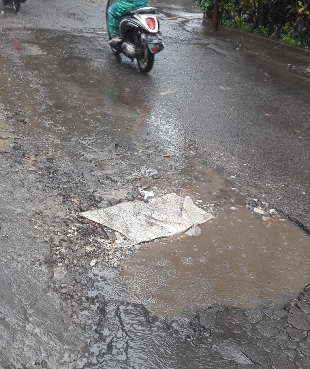 Warga Keluhkan Kerusakan Jalan, Lurah Tlogomas: Sudah Disampaikan Ke Pemkot Malang