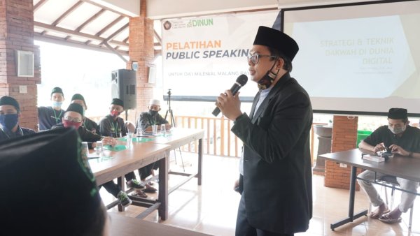 FISIP UB dan DINUN Kerjasama, Lahirkan Dai Millenial Peringati HUT RI ke-75