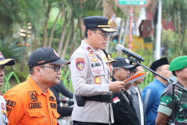 Wakapolres Batu Kompol Jeni Pimpin Apel Kesiapan Pengamanan Malam Takbir Hari Raya Iedul Adha 1445 H, Pastikan Aman
