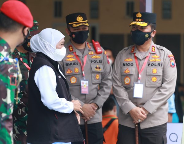 Kapolresta Malang Kota Dampingi Panglima TNI dan Kapolri, Tinjau Gerai Vaksinasi ke SMA Cor Jesu