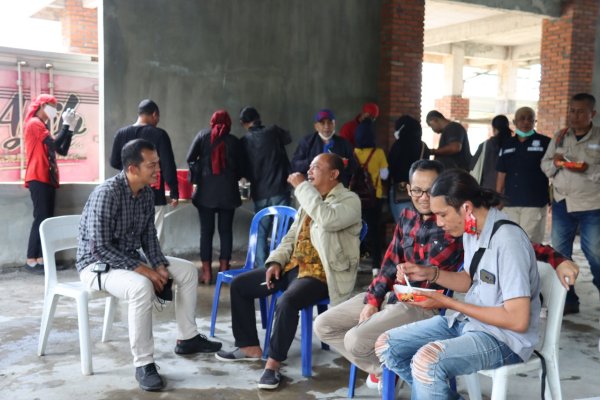 Jalin Sinergitas, Polres Batu Ajak Wartawan Ngopi dan Mancing Bersama